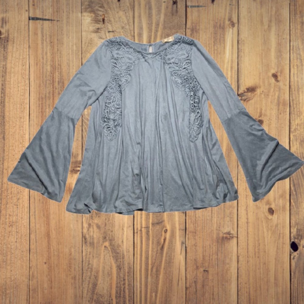Altar’d State Blouse